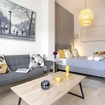 -Malagasunapts-Cool Center Pena 12